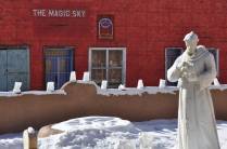 Escultura do patrono da igreja de San Francisco de asis, em Taos, no Novo México, nos Estados Unidos